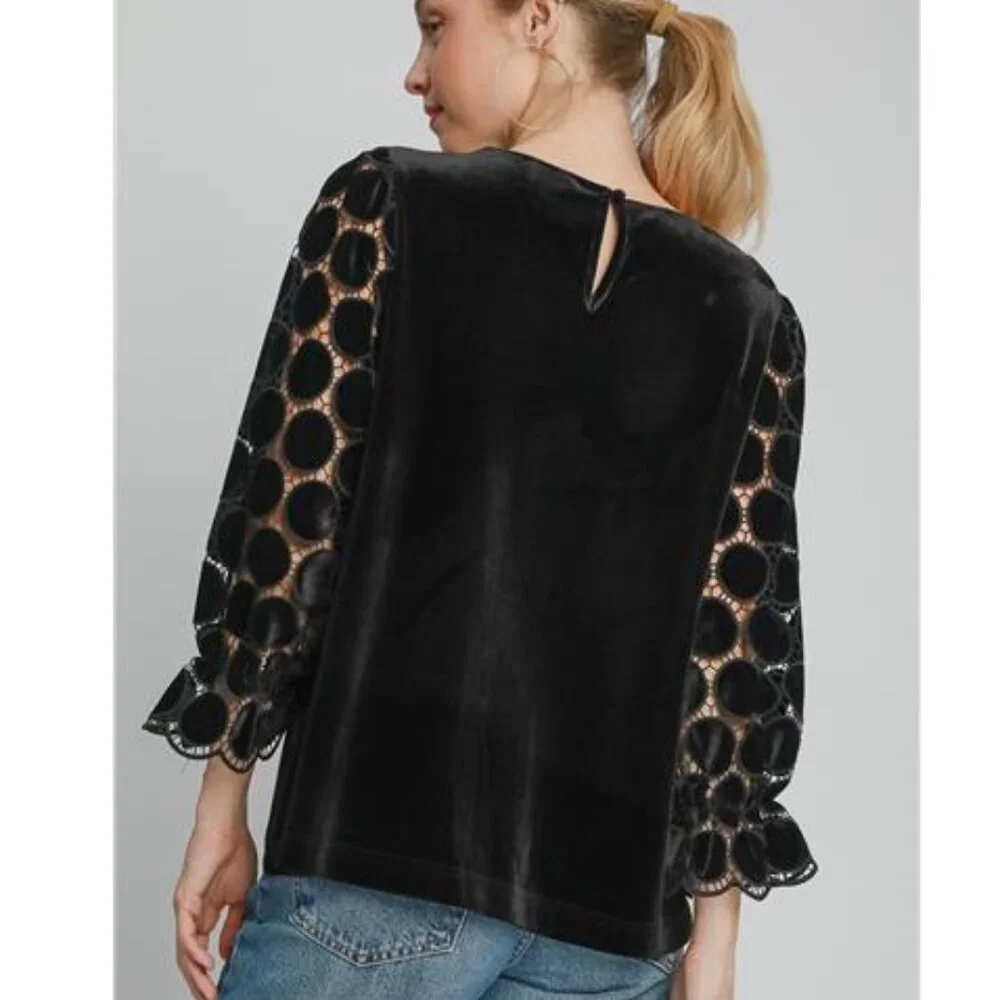 NWT Umgee Black Velvet Top w Polka Dot Lace Sleeves, Round Neck, Stretchy, Boho - Picture 2 of 3